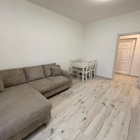 Malompark Apartman With Free Parking Debrecen Esterno foto